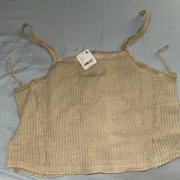 NWT Bella waffle knit tank XL with hidden snap front closure 🕎 - Picture 4 of 4